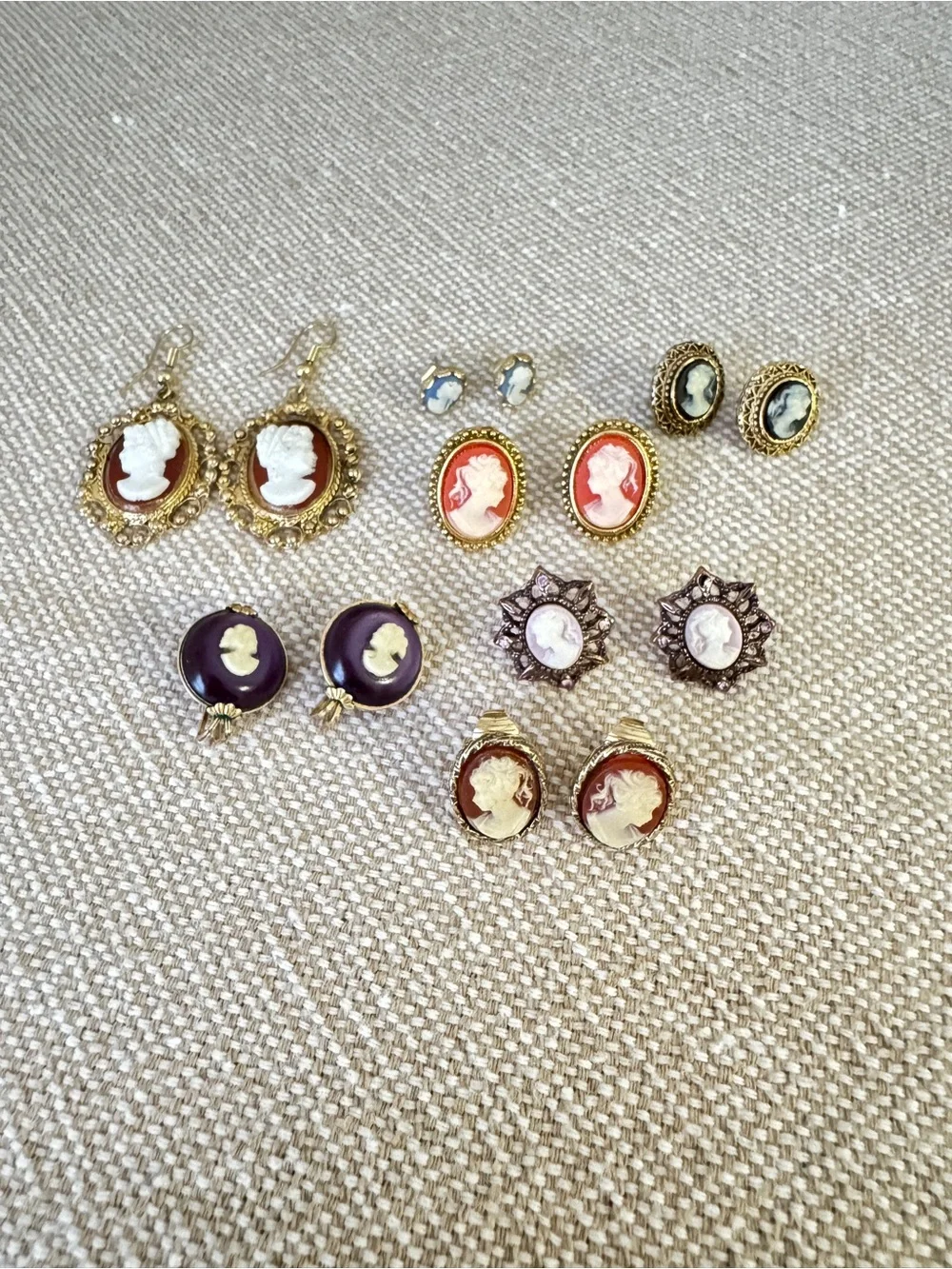 Vintage Faux Cameo 50pc Collection Estate Brooch Necklace Earrings & Jewelry Box